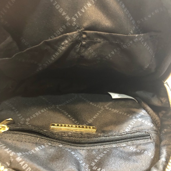 Steve Madden Backpack Purse Bag Black Gold Logo BBlogo Print seatbelt straps - Picture 13 of 15